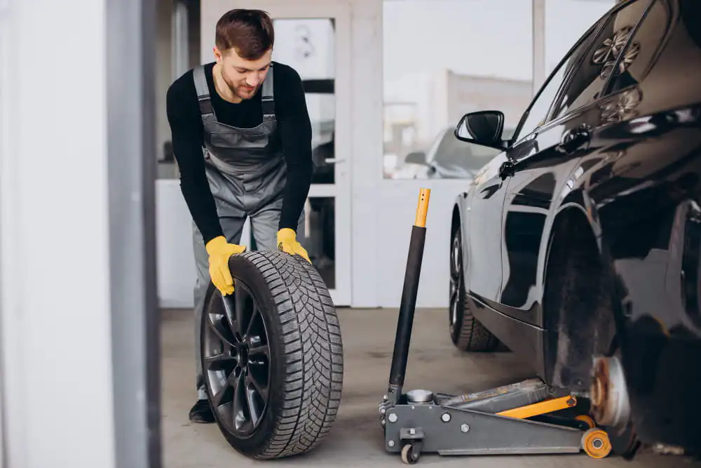 Emergency tyre repair service near you (1)