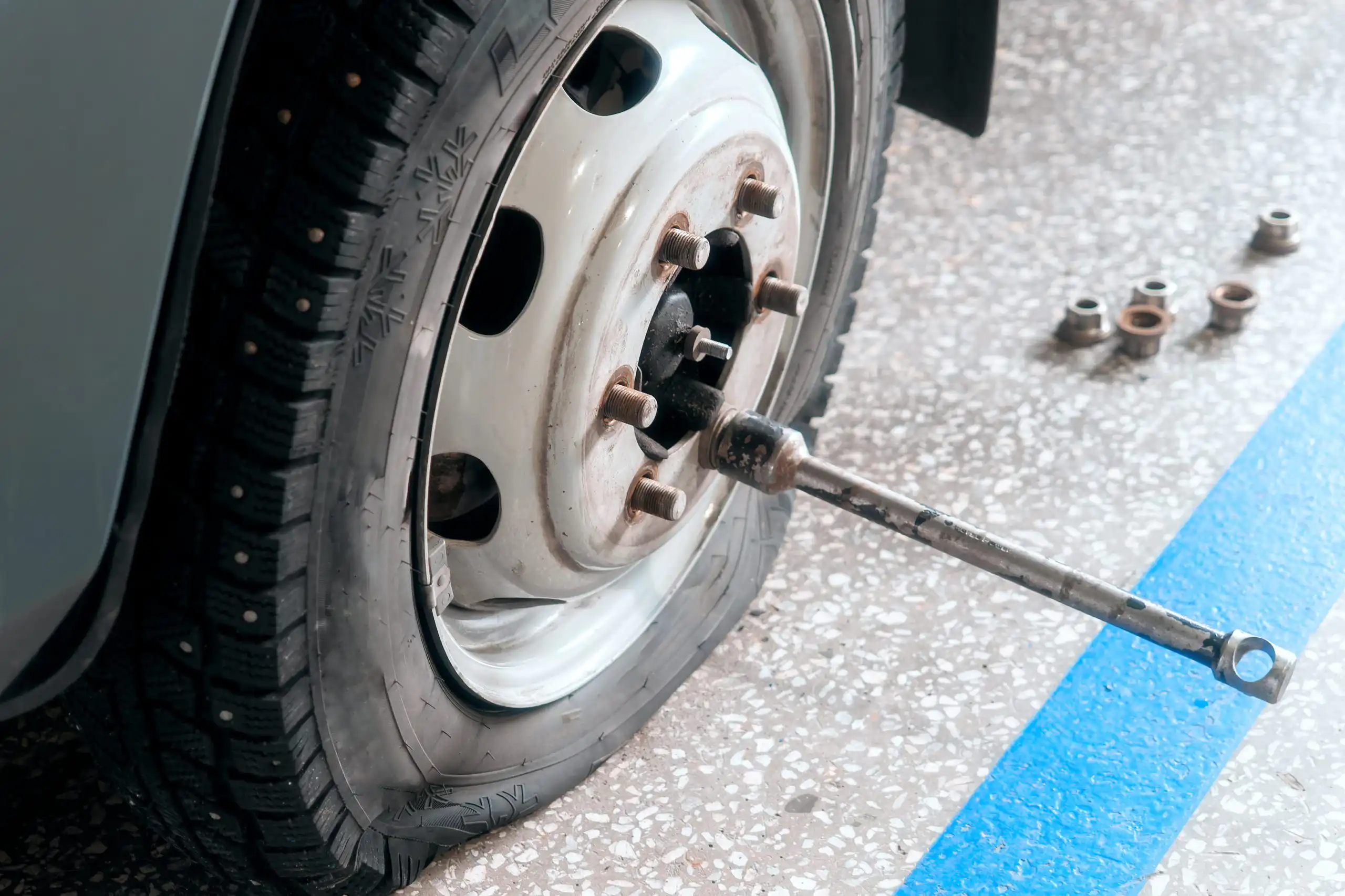 Mobile Tyre punture service near you