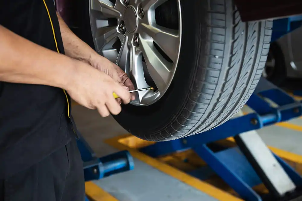 Mobile Tyre repair service in dubai and sharjag