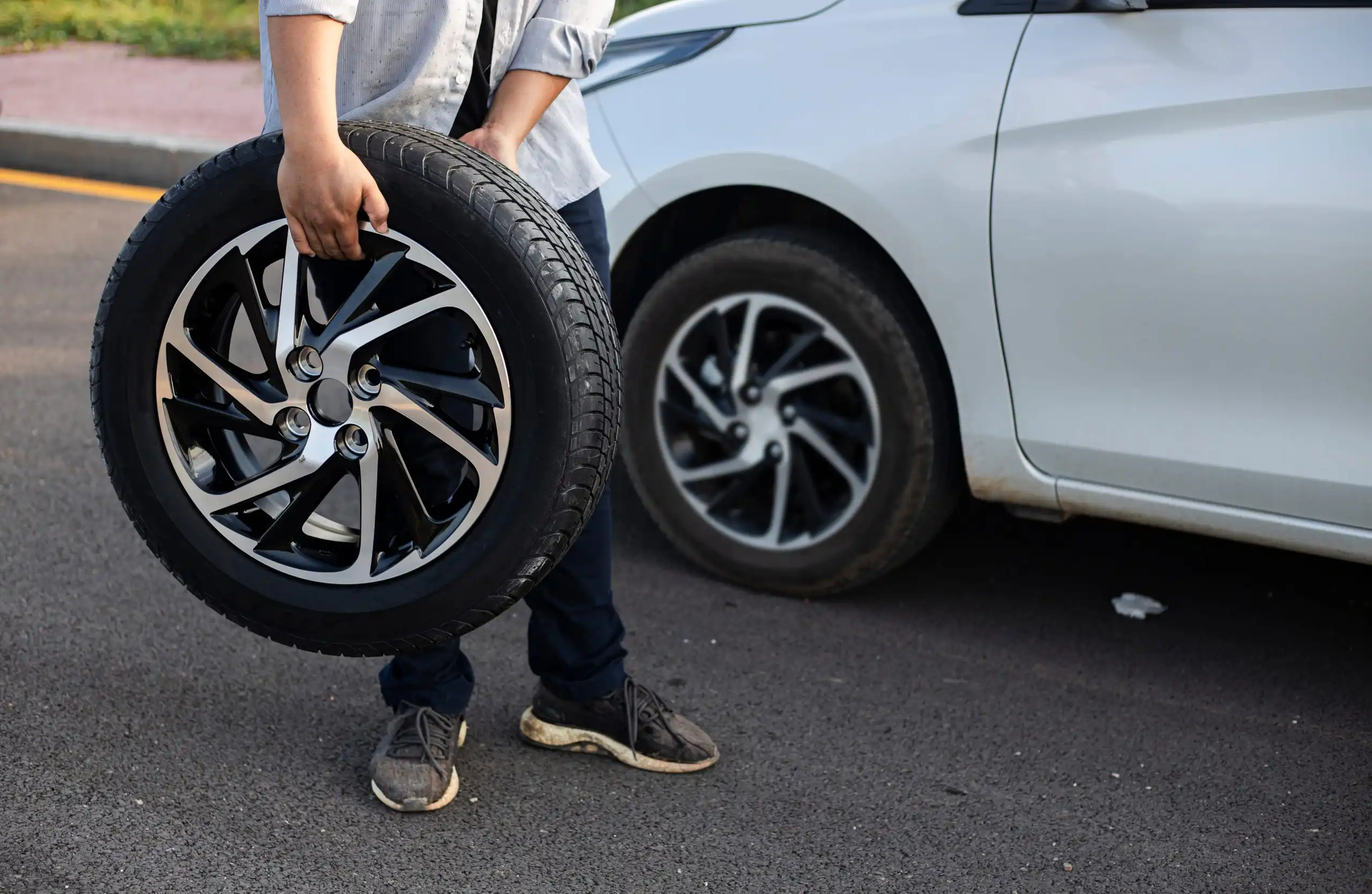 Tyre replacment service dubai